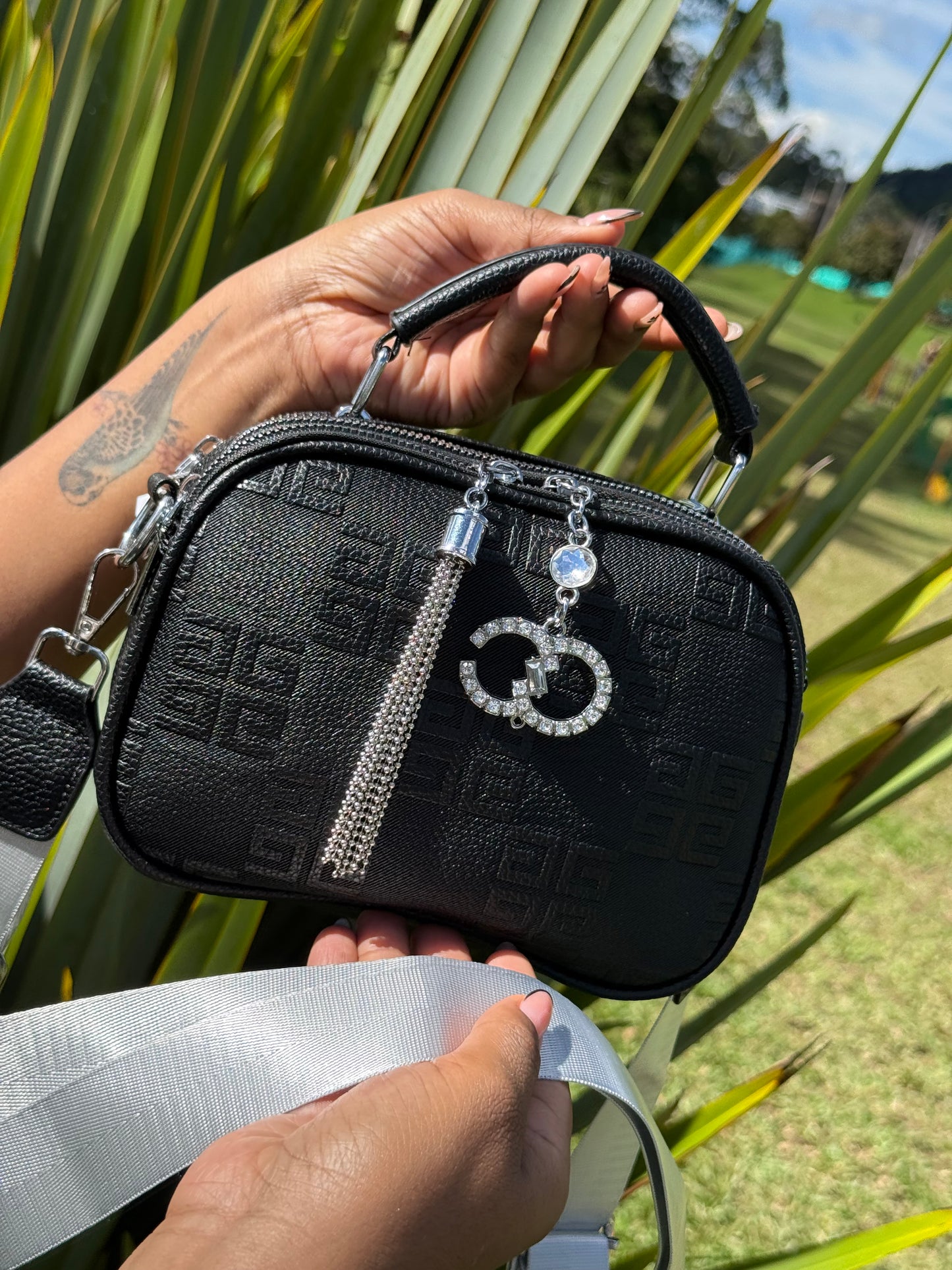 Cartera Encanto