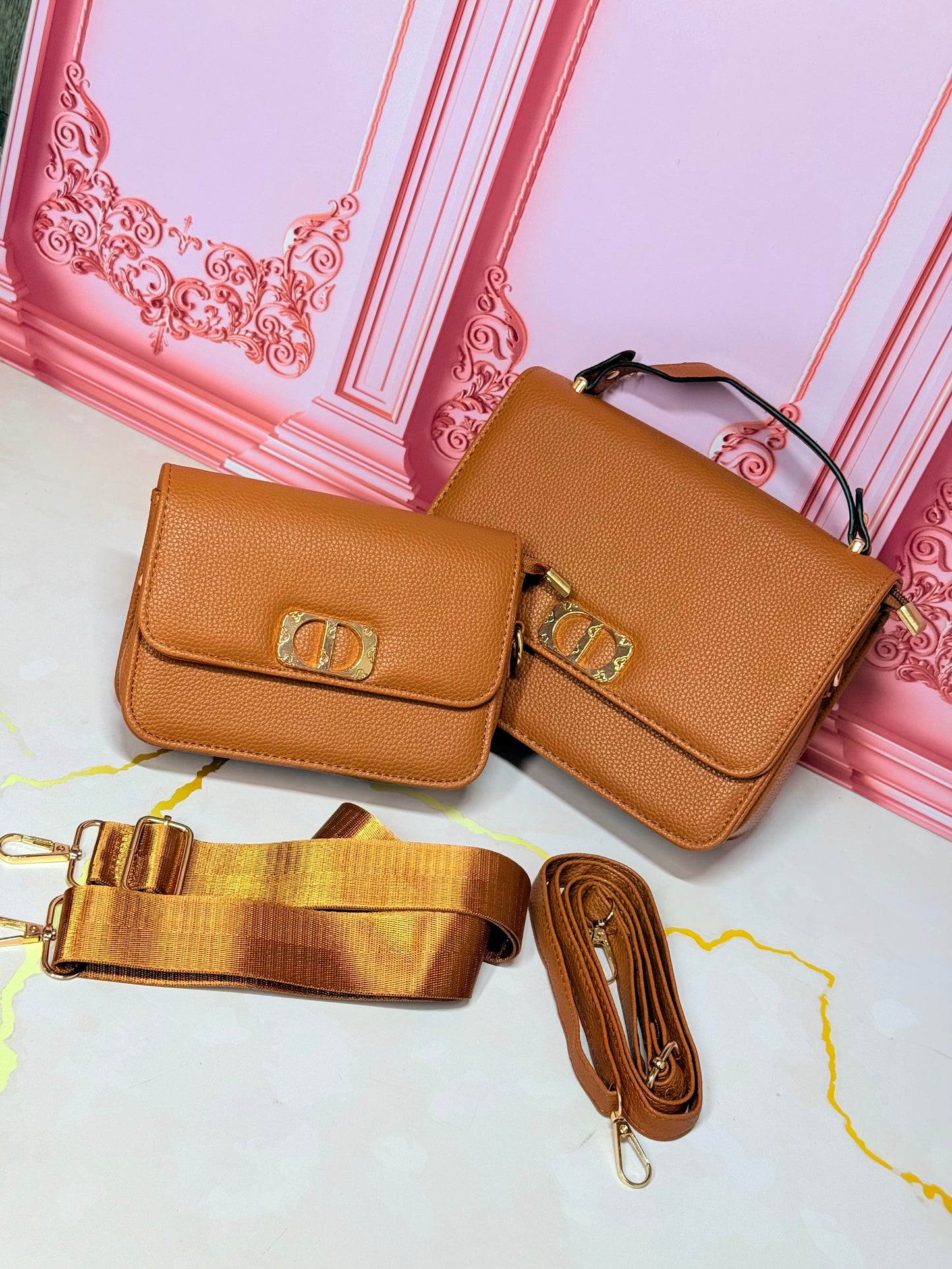 Cartera Importada Dior con Bolso Pequeño