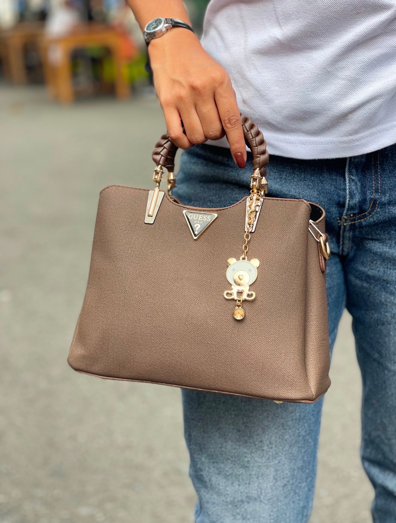 Cartera GUESS Importada