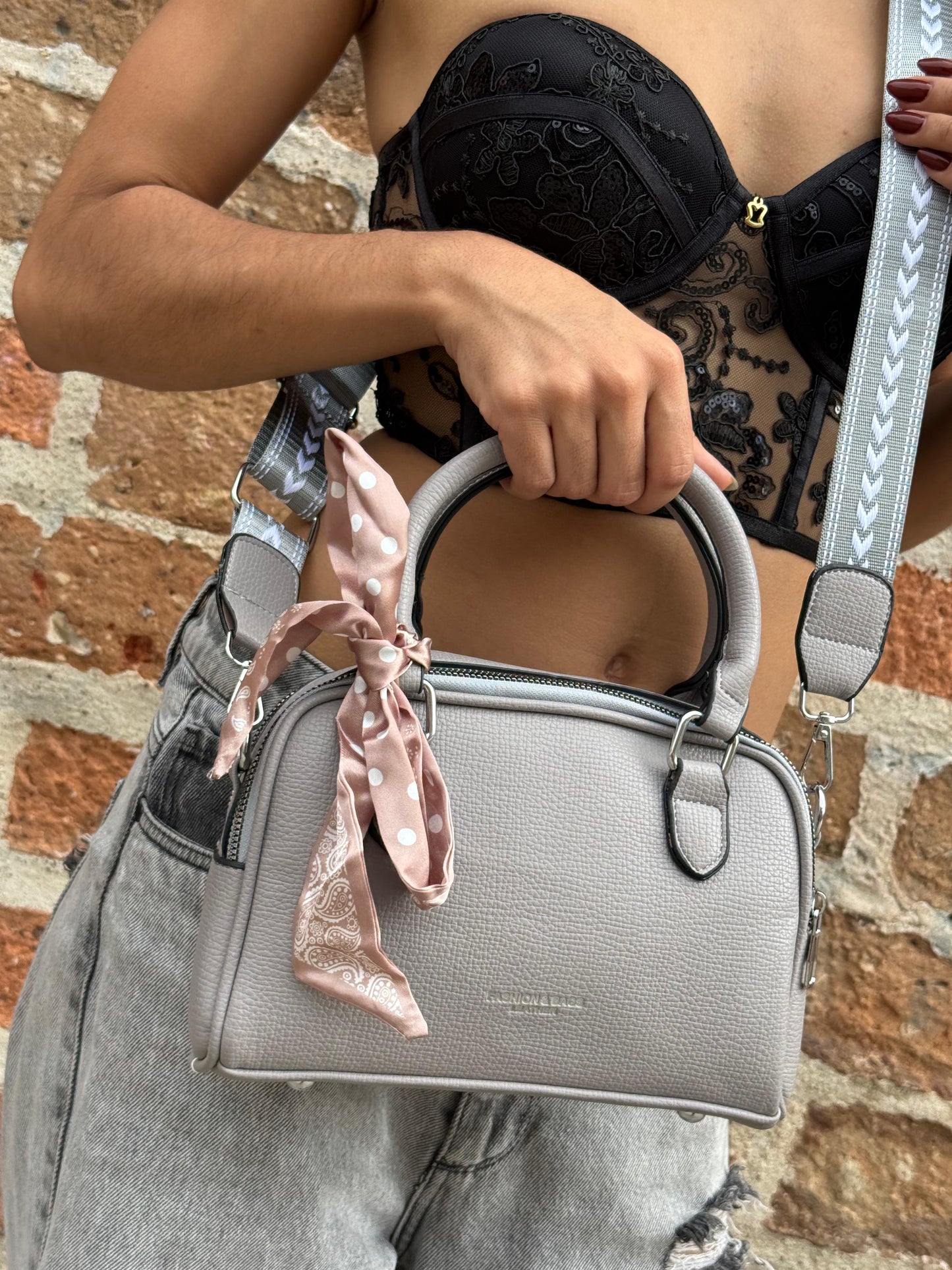 Cartera Avani