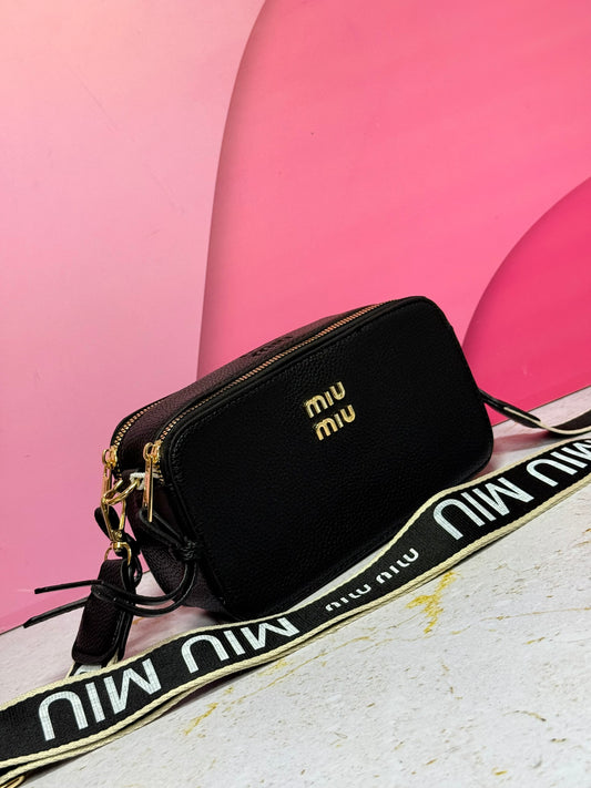 Cartera Importada MIU MIU  1.1