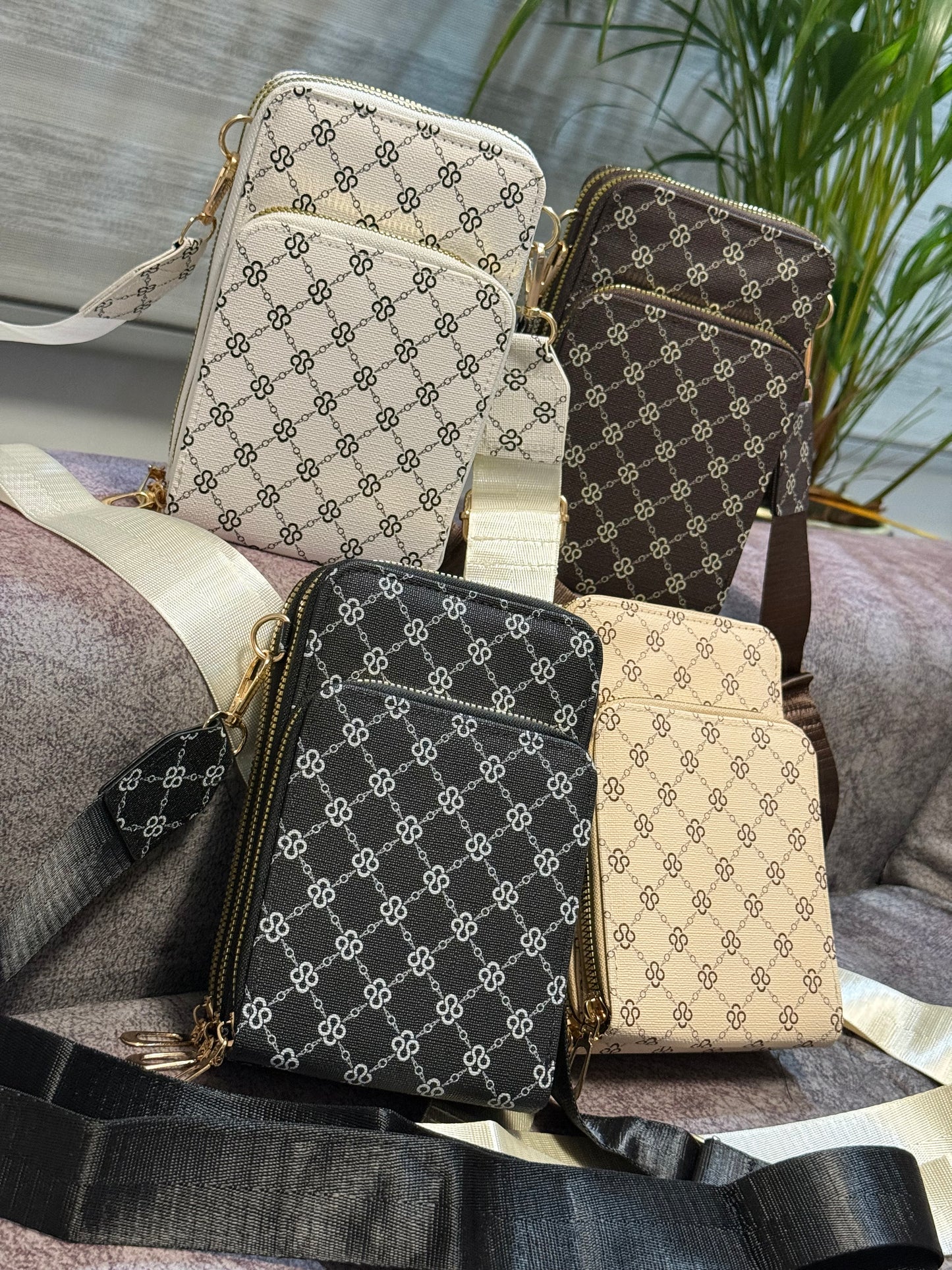 Cartera y Portacelualar GG