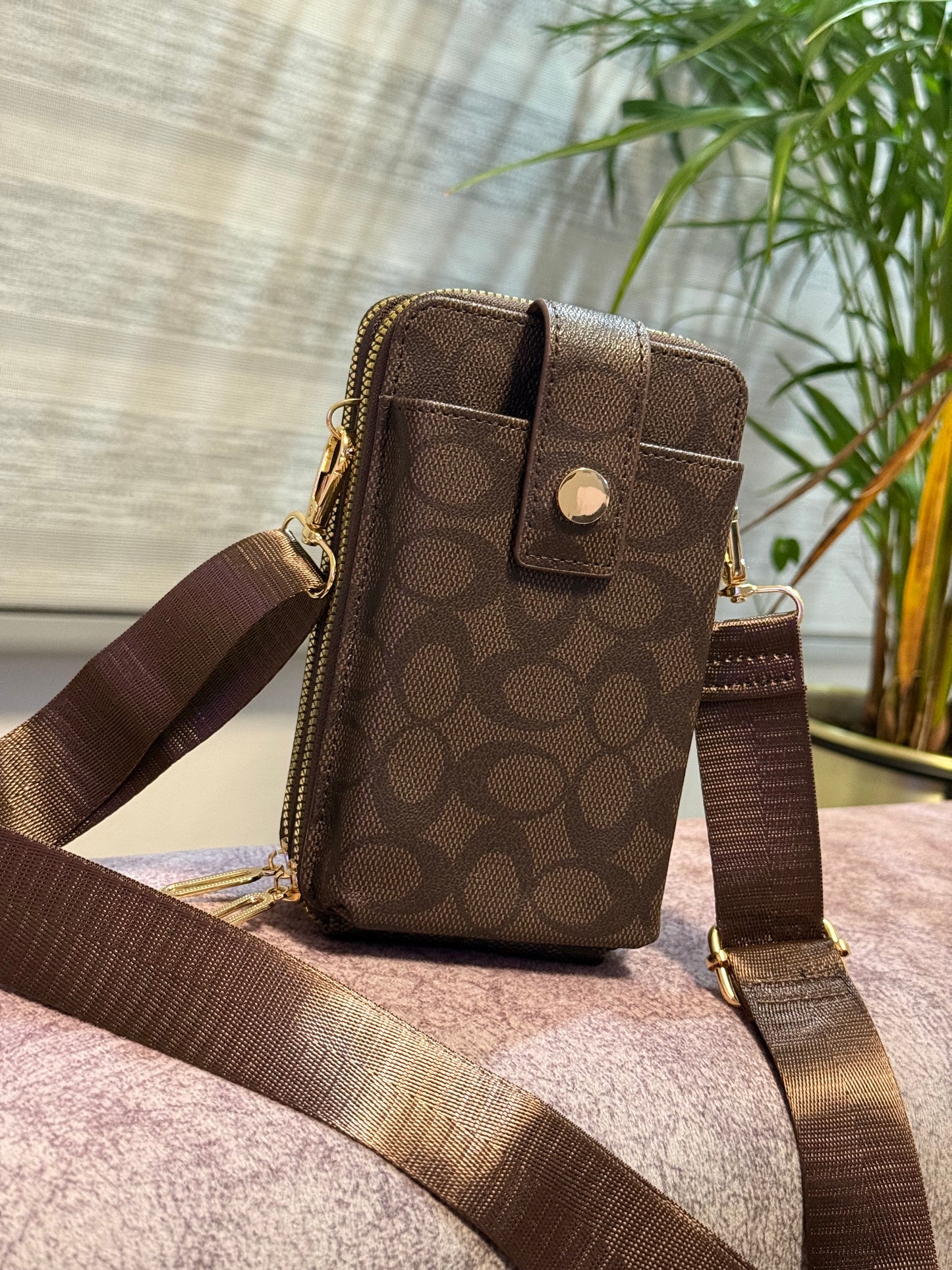 Cartera y Portacelualar Coch
