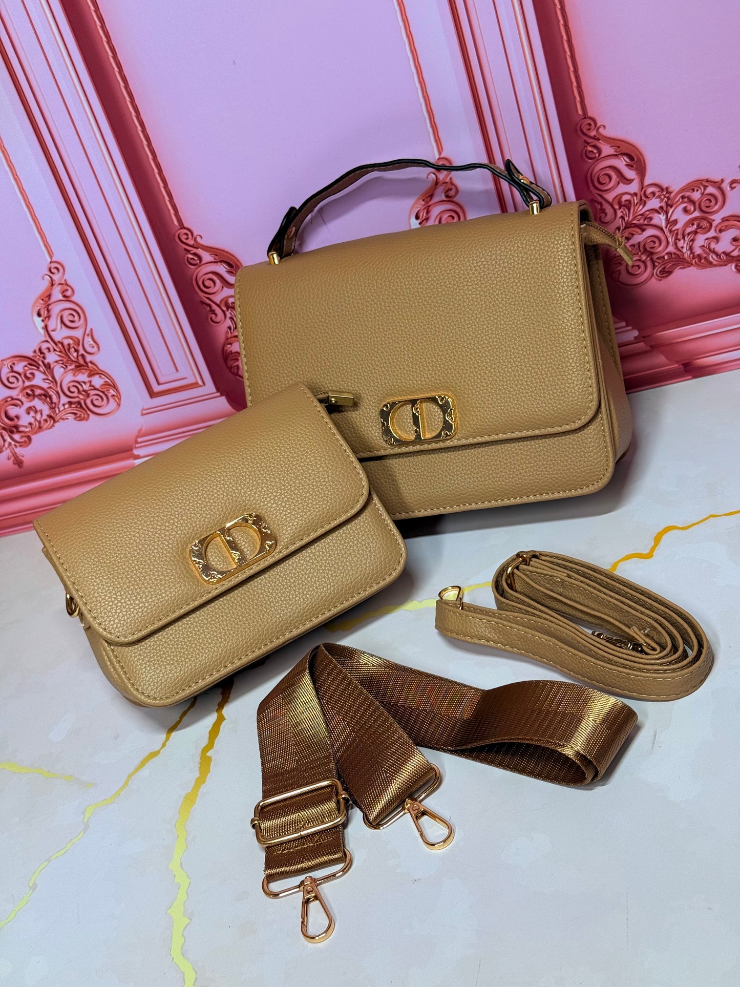 Cartera Importada Dior con Bolso Pequeño